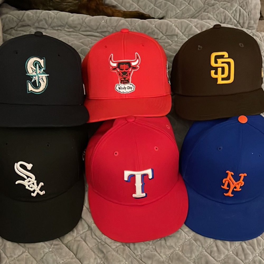 Size 7. Not snapbacks! My sons collection is out of control.